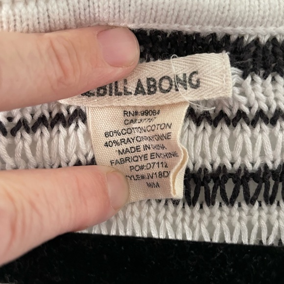 Billabong Oversized Cropped Sweater size Medium - Picture 5 of 5